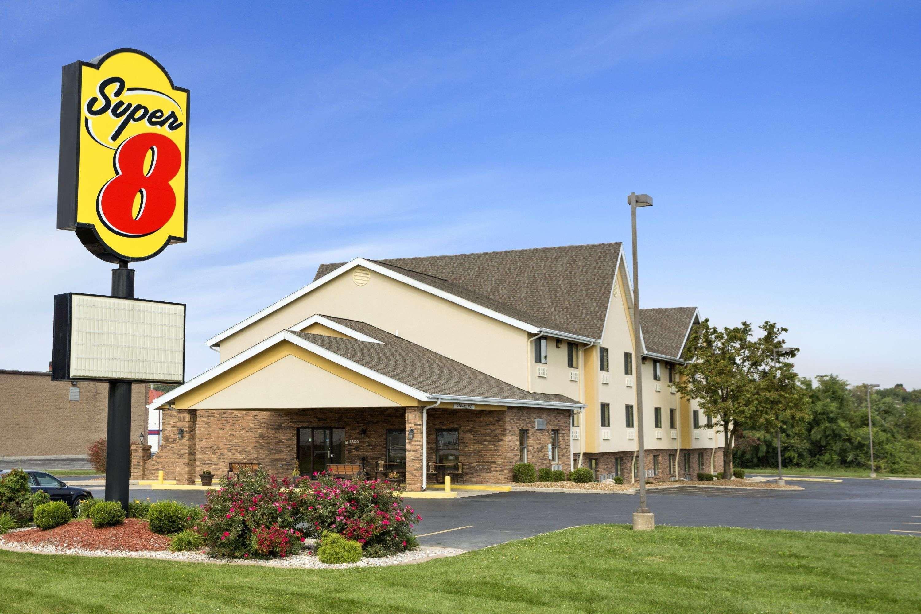Super 8 By Wyndham Alton Motel Eksteriør bilde
